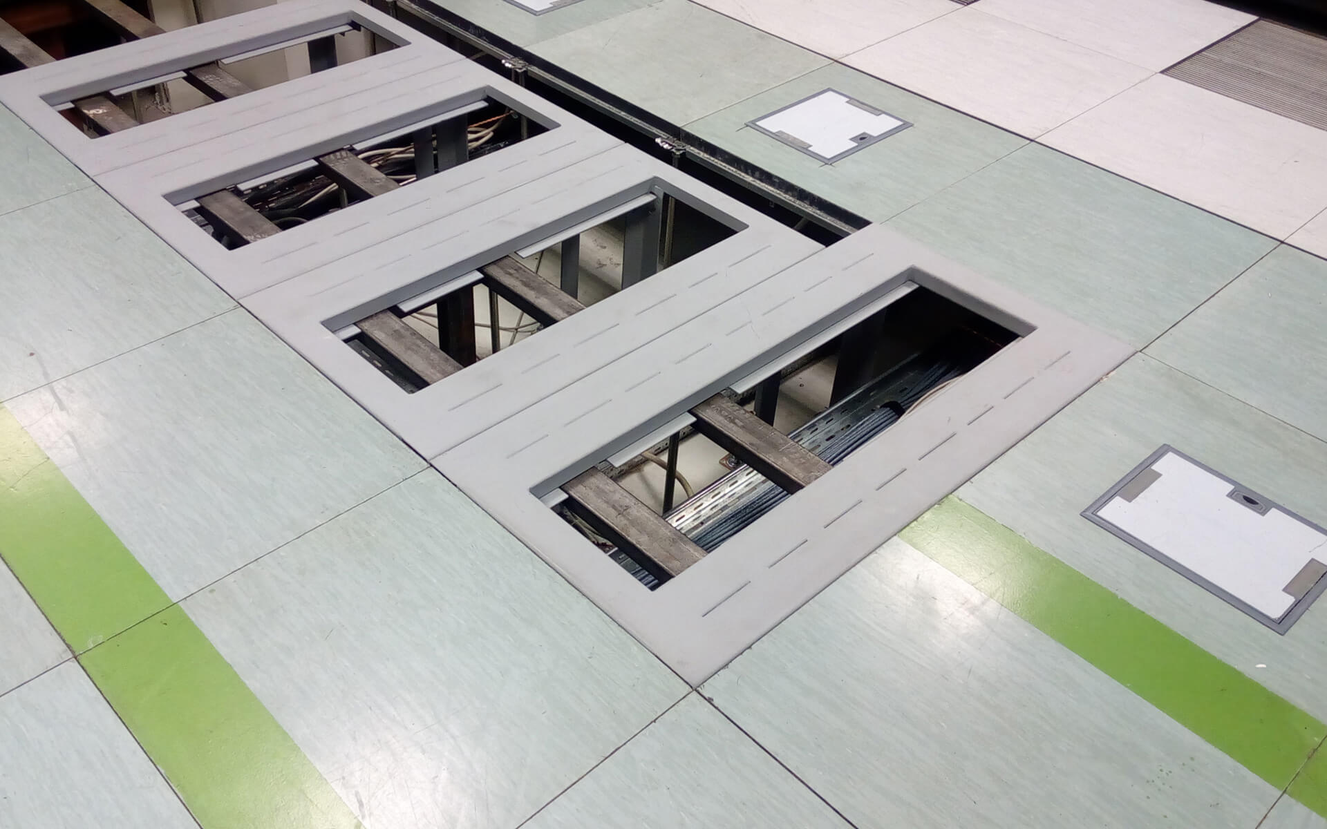 Αντισεισμικες Βασεις Στηριξης Rack