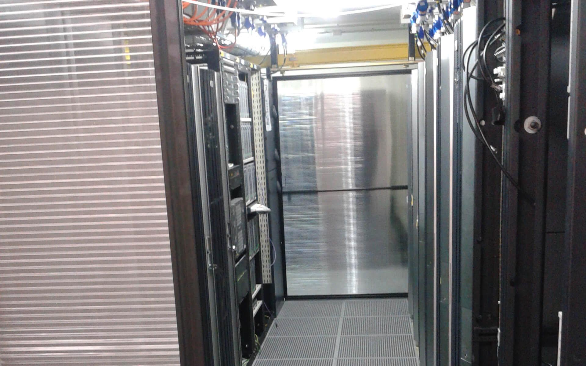 Συρρόμενες Πόρτες Κατάλληλες Για Computer Room